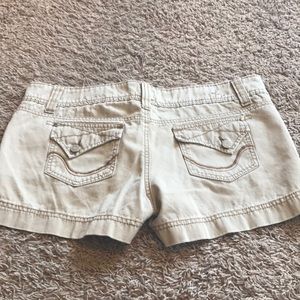 Hydraulic brand khaki shorts size 11/12